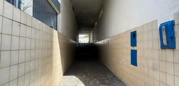 Loja / Salão / Ponto Comercial com 4 Quartos para venda ou aluguel, 200m² no Centro, Campos dos Goytacazes