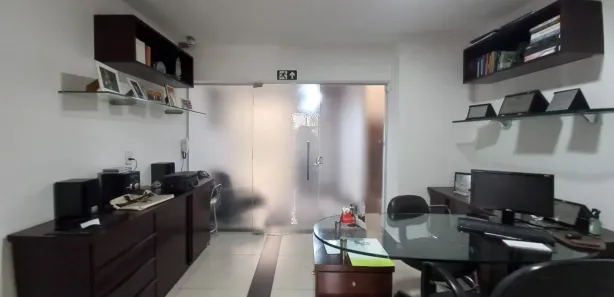 Loja / Salão / Ponto Comercial à venda, 60m² no Savassi, Belo Horizonte