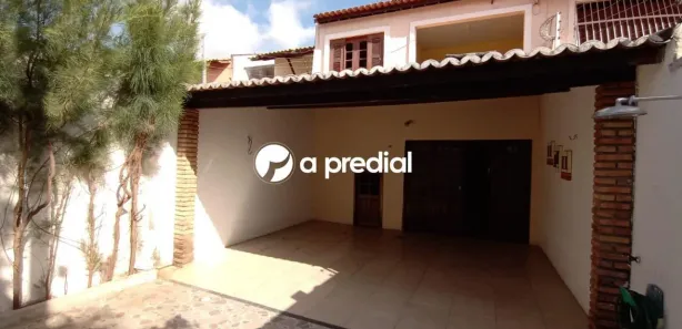 Casa com 4 Quartos para alugar, 300m² no Boa Vista-Castelão, Fortaleza