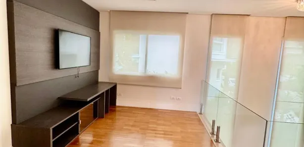 Casa de Condomínio com 5 Quartos para venda ou aluguel, 390m² no Tamboré, Santana de Parnaíba