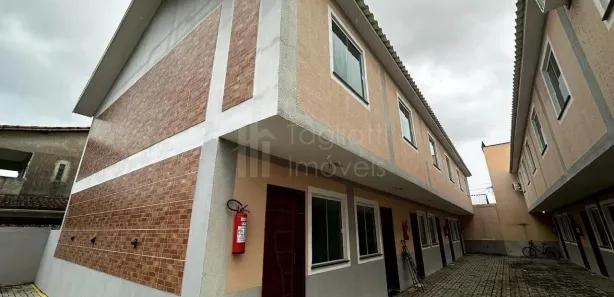 Sobrado com 2 Quartos à venda, 56m² no Rio do Limão, Araruama