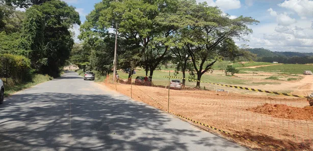 Terreno / Lote / Condomínio à venda, 360m² no Centro, São José da Lapa