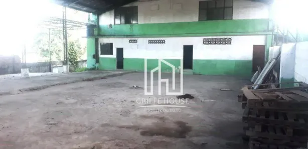 Galpão / Depósito / Armazém para venda ou aluguel, 1500m² no Chácaras Rio-Petrópolis, Duque de Caxias