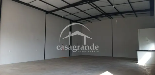 Galpão / Depósito / Armazém à venda, 340m² no Novo Mundo, Uberlândia