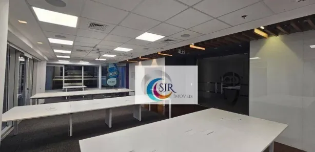 Conjunto Comercial / Sala para alugar, 256m² no Cerqueira César, São Paulo