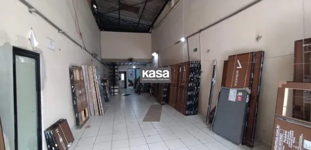 Galpão / Depósito / Armazém para alugar, 125m² no Vila Santa Libânia, Bragança Paulista