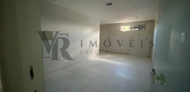 Galpão / Depósito / Armazém para venda ou aluguel, 1000m² no Centro, João Pessoa