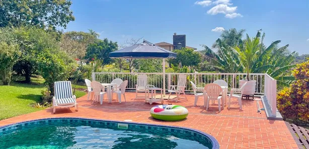Fazenda / Sítio / Chácara com 3 Quartos à venda, 2000m² no , Mairinque