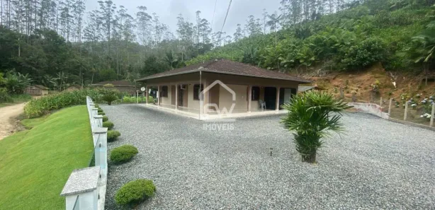 Fazenda / Sítio / Chácara com 3 Quartos à venda, 200m² no , Massaranduba