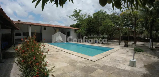 Fazenda / Sítio / Chácara com 4 Quartos à venda, 720m² no Tapera, Aquiraz