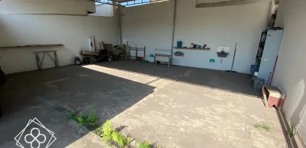 Galpão / Depósito / Armazém à venda, 10m² no Aterrado, Volta Redonda