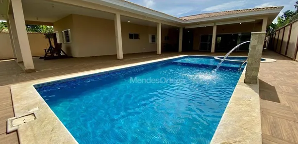 Fazenda / Sítio / Chácara com 3 Quartos à venda, 507m² no Parque Monte Bianco, Araçoiaba da Serra