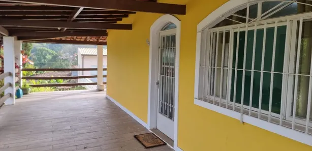 Fazenda / Sítio / Chácara com 3 Quartos à venda, 270m² no Caete (Mailasqui), São Roque