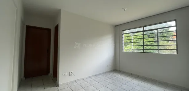 Apartamento com 1 Quarto para alugar, 40m² no Zona 07, Maringá