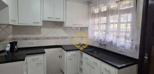 Sobrado com 4 Quartos para alugar, 132m² no Boa Vista, Curitiba