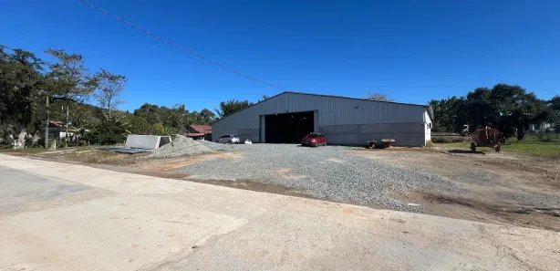 Galpão / Depósito / Armazém para alugar, 300m² no Centro, Camboriú