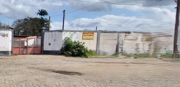 Galpão / Depósito / Armazém para venda ou aluguel, 300m² no Parque Guarus, Campos dos Goytacazes