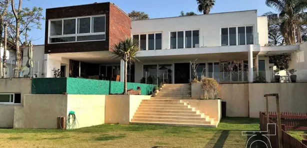 Casa com 4 Quartos para alugar, 550m² no Nova Fazendinha, Carapicuíba