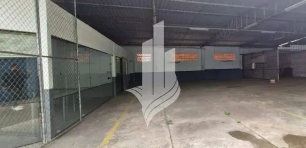 Galpão / Depósito / Armazém para alugar, 700m² no Centro, Blumenau