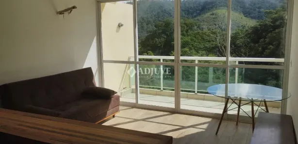 Flat com 1 Quarto à venda, 47m² no Itaipava, Petrópolis