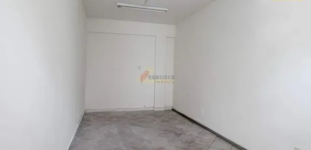 Loja / Salão / Ponto Comercial à venda, 17m² no Bom Pastor, Divinópolis