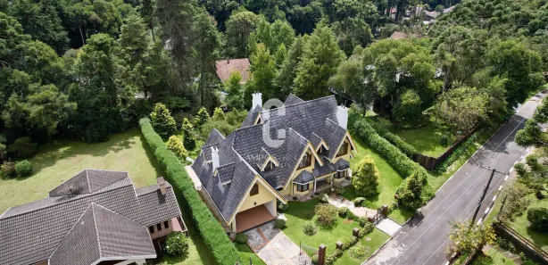 Casa de Condomínio com 4 Quartos para venda ou aluguel, 380m² no Loteamento Veu da Noiva, Campos do Jordão