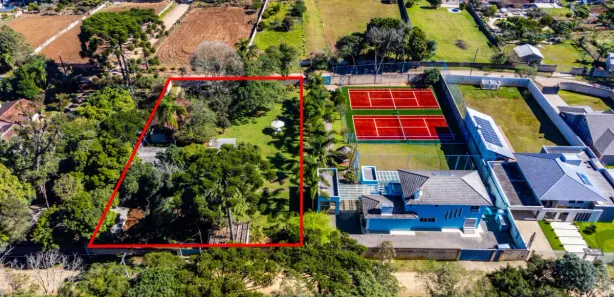 Fazenda / Sítio / Chácara com 3 Quartos à venda, 300m² no Eucaliptos, Fazenda Rio Grande