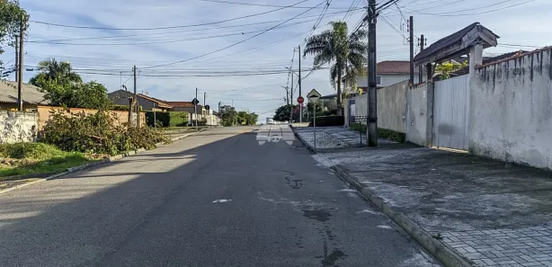 Galpão / Depósito / Armazém à venda, 390m² no São Gabriel, Colombo