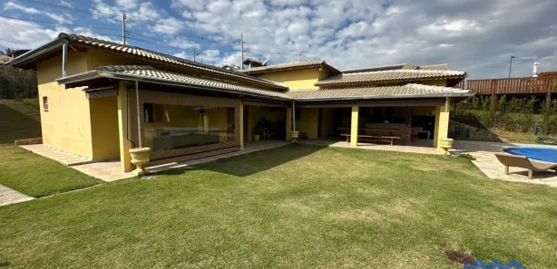 Fazenda / Sítio / Chácara com 3 Quartos à venda, 1250m² no , Mairinque
