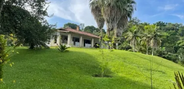 Fazenda / Sítio / Chácara com 4 Quartos à venda, 9923m² no São Judas Tadeu, Barra Mansa