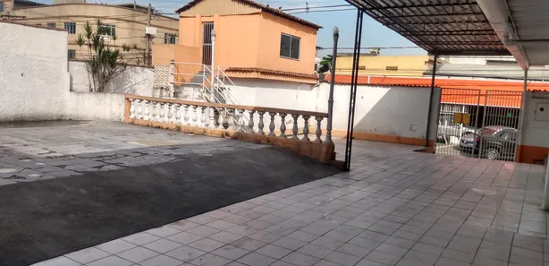 Galpão / Depósito / Armazém para alugar, 311m² no Jardim Meriti, São João de Meriti