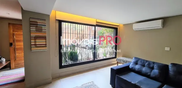 Casa de Vila com 2 Quartos para alugar, 200m² no Vila Olímpia, São Paulo