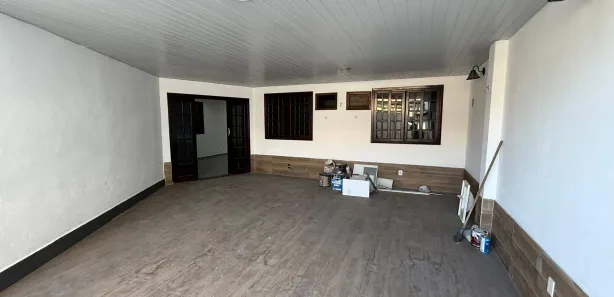 Casa com 5 Quartos para venda ou aluguel, 208m² no Comendador Soares, Nova Iguaçu
