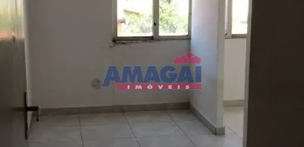 Casa Comercial para alugar, 376m² no Centro, Jacareí