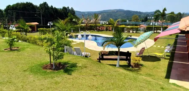 Fazenda / Sítio / Chácara com 5 Quartos à venda, 700m² no , Mairinque