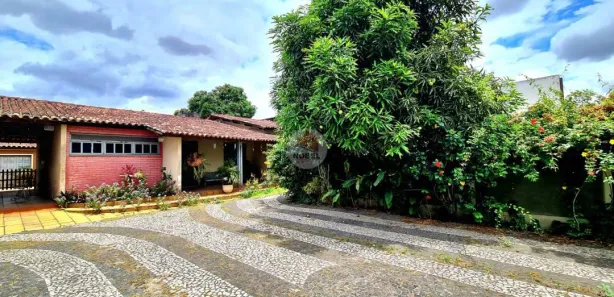 Casa com 3 Quartos para alugar, 1500m² no Centro, Feira de Santana