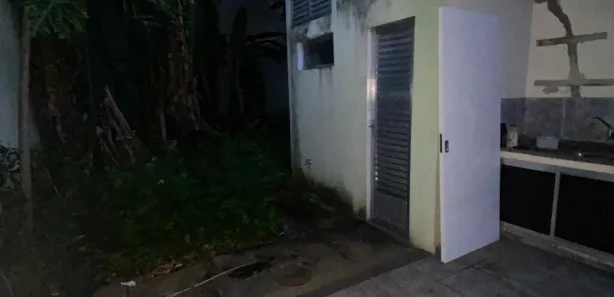 Casa Comercial com 1 Quarto para venda ou aluguel, 94m² no Centro, Campos dos Goytacazes