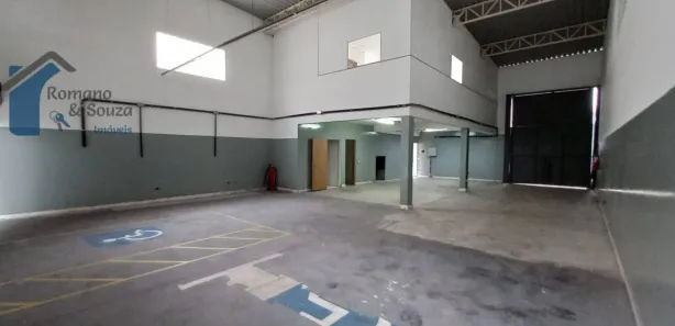 Galpão / Depósito / Armazém para alugar, 280m² no Vila Endres, Guarulhos