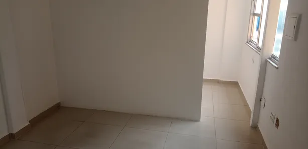 Conjunto Comercial / Sala para alugar, 25m² no Centro, Duque de Caxias