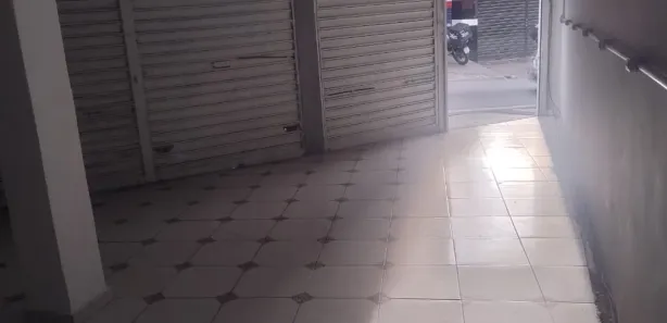 Loja / Salão / Ponto Comercial para alugar, 40m² no Centro, Itapecerica da Serra