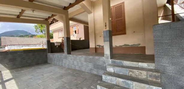 Casa com 2 Quartos à venda, 129m² no Castelanea, Petrópolis