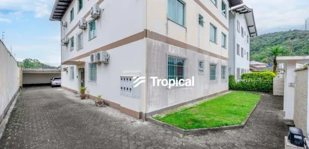 Apartamento com 3 Quartos para alugar, 110m² no Velha Central, Blumenau