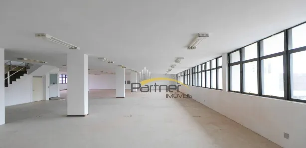Andar / Laje corporativa para alugar, 735m² no Centro, Curitiba