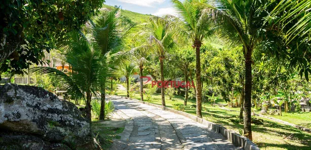Fazenda / Sítio / Chácara com 4 Quartos à venda, 400m² no Cachoeiros, Macaé
