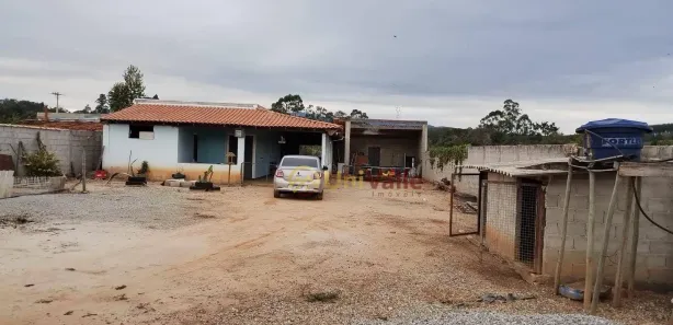 Fazenda / Sítio / Chácara com 2 Quartos à venda, 300m² no Vilarejo Varejão, Taubaté