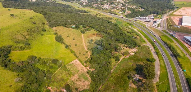 Galpão / Depósito / Armazém à venda, 94000m² no Centro, Itatiba