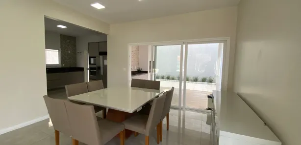 Casa de Condomínio com 3 Quartos para alugar, 280m² no Vila Oliveira, Mogi das Cruzes