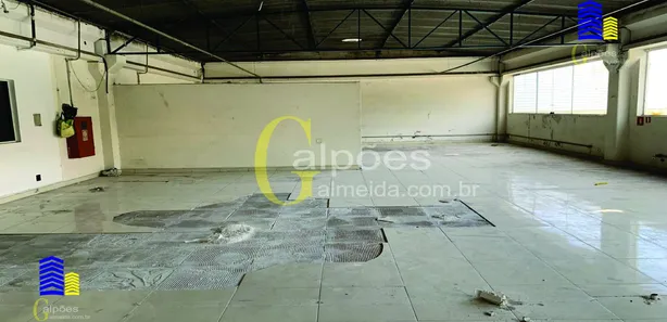 Galpão / Depósito / Armazém para alugar, 3082m² no Jardim Triângulo, Taboão da Serra