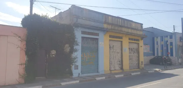 Loja / Salão / Ponto Comercial com 3 Quartos à venda, 235m² no Centro, Mogi das Cruzes