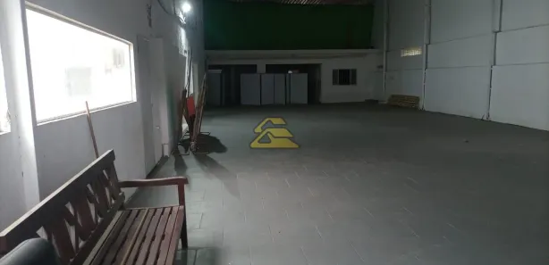 Galpão / Depósito / Armazém para venda ou aluguel, 600m² no Barra da Tijuca, Rio de Janeiro